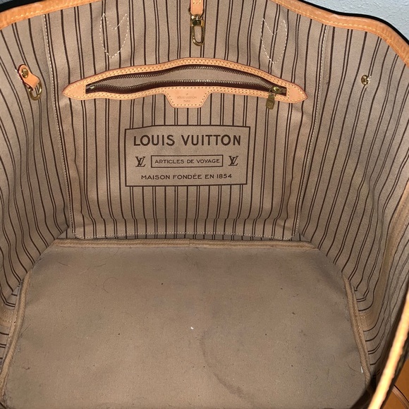 Authentic Louis Vuitton Neverfull GM - Picture 6 of 16